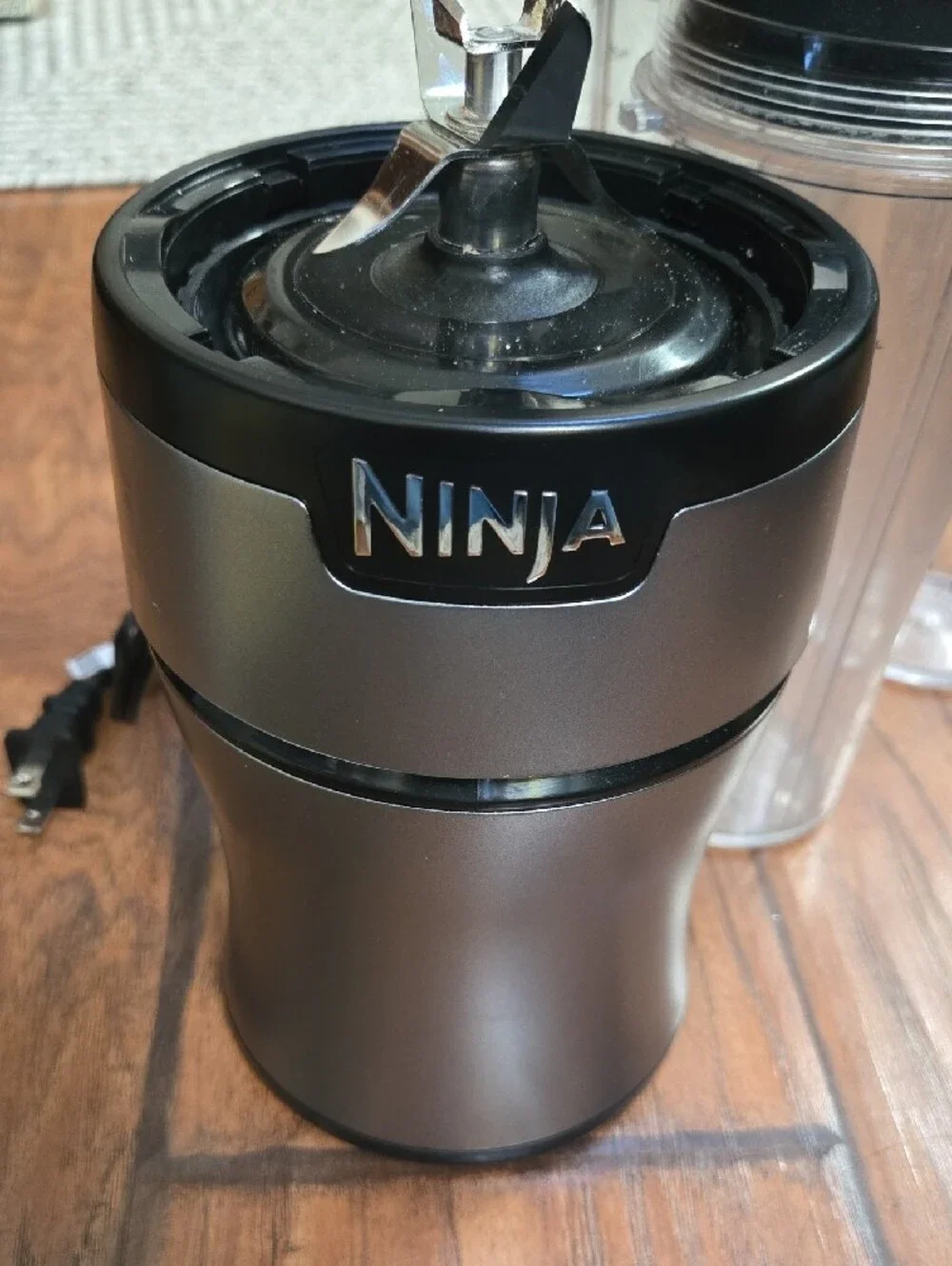Ninja Nutri Bullet With Cups